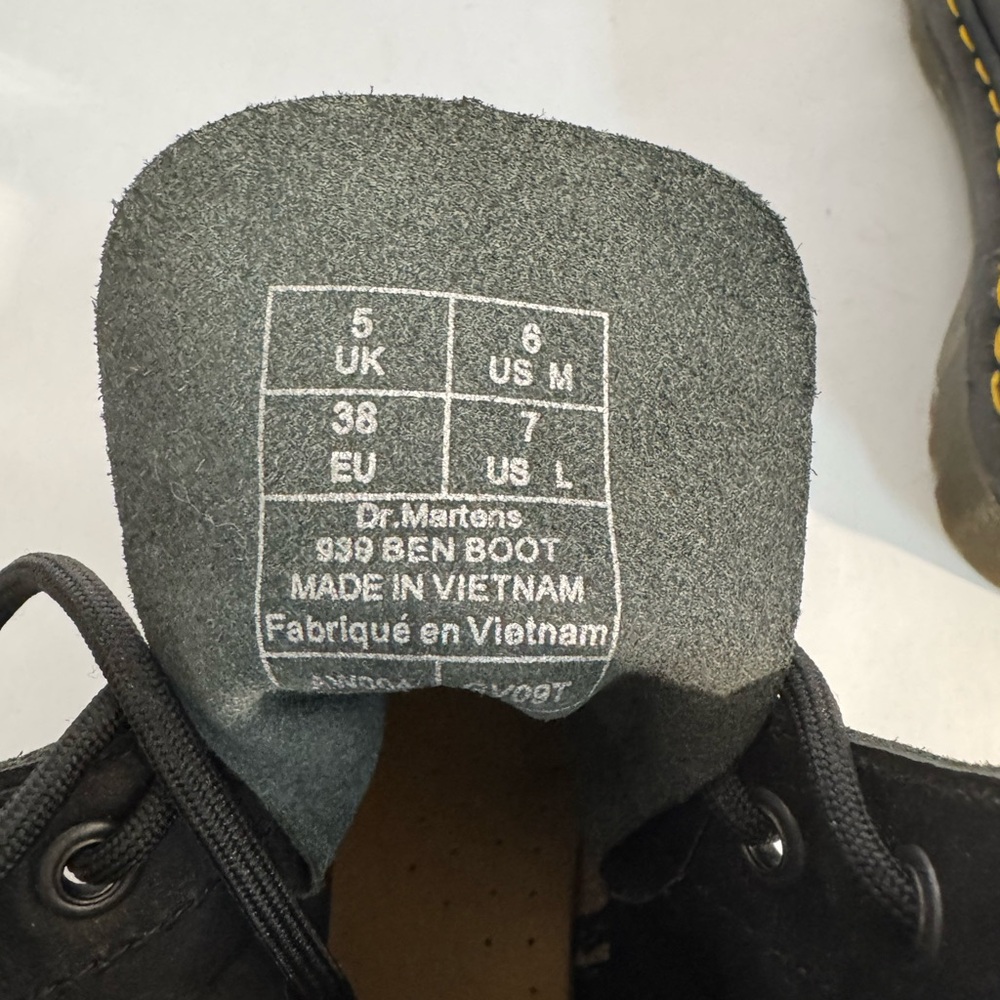 Dr. Martens Unisex-Adult 939 Ben Boot Chukka, Size 7, NEVER WORN - Picture 5 of 5